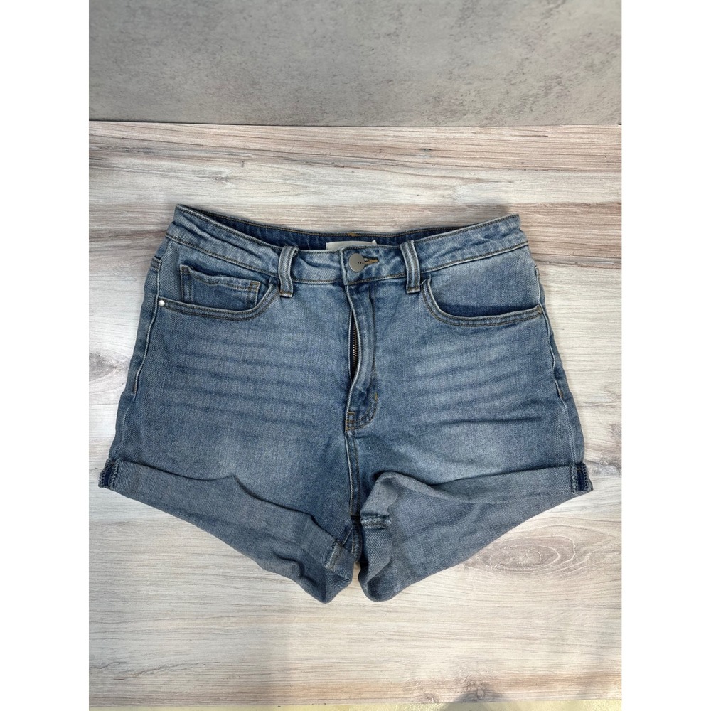 Tgla‎ Francesca's Denim Shorts Women's Size 27 Blue Cuffed Hem Casual Summer